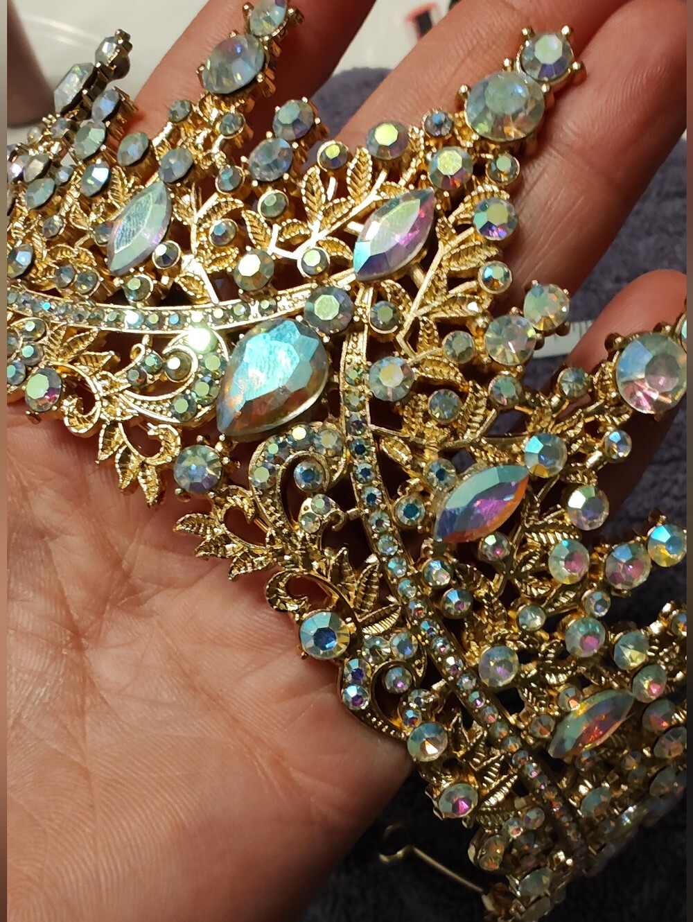 Beautiful Aurora Borealis Crystal Tiara 👑 See Pics For Dimensions